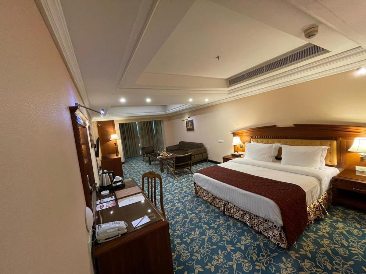 Basra International Hotel Dış mekan fotoğraf