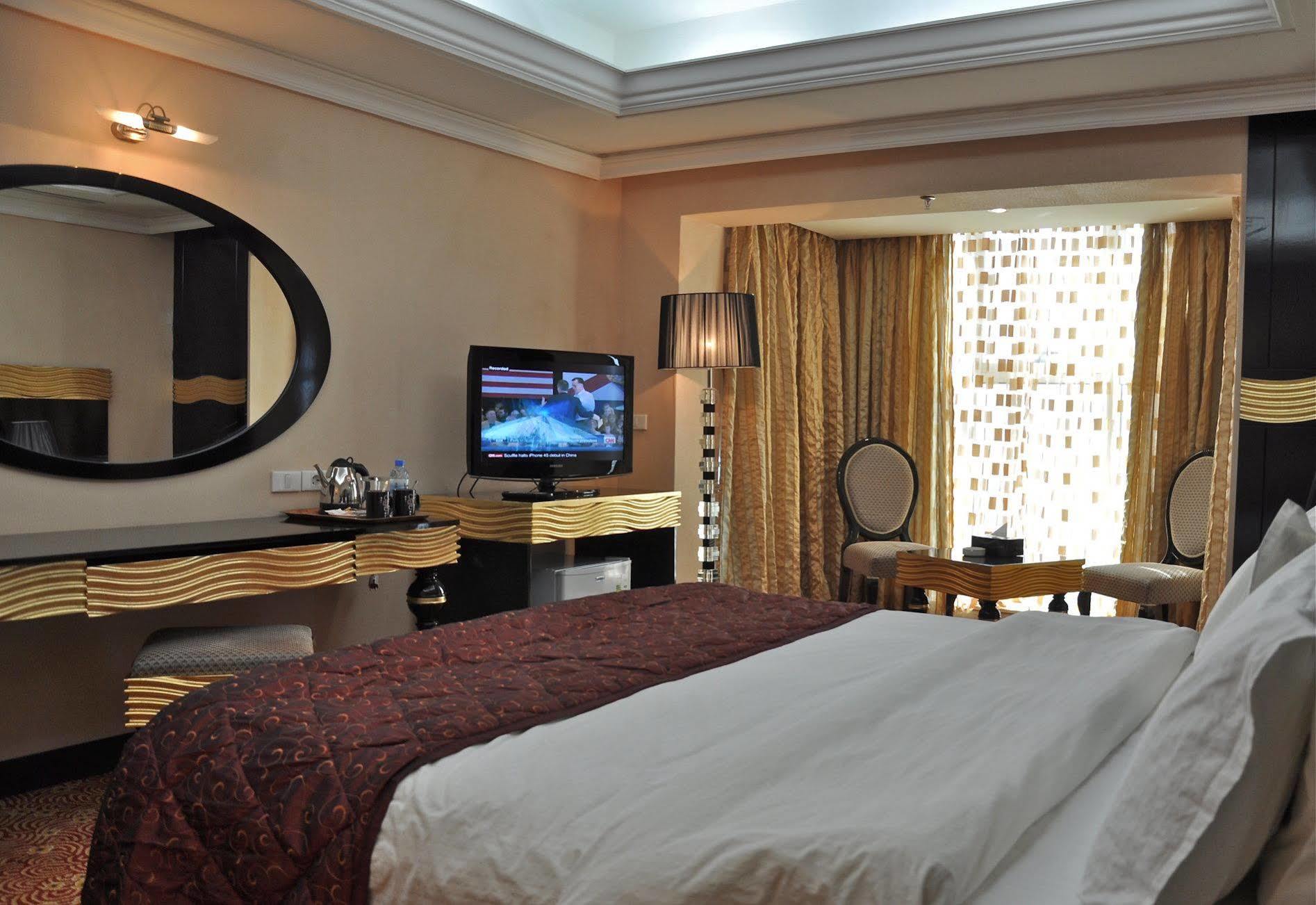 Basra International Hotel Dış mekan fotoğraf